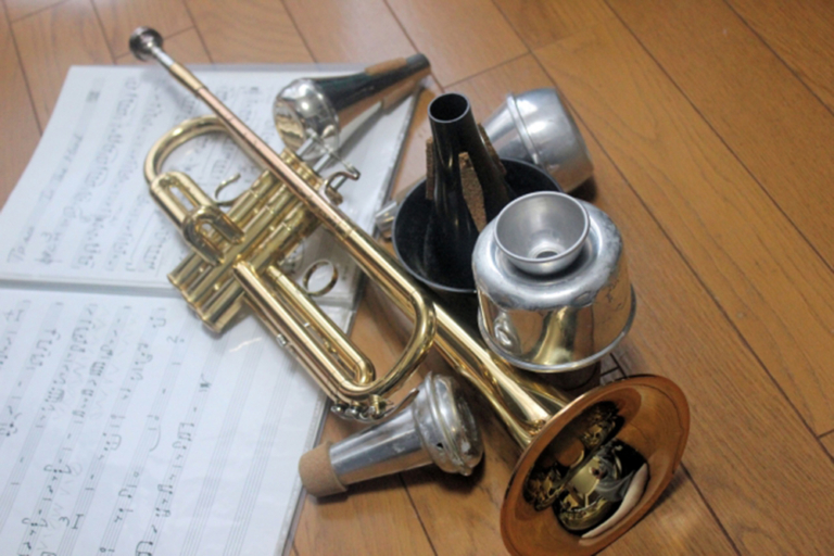 管楽器の練習で音が迷惑にならない方法 コロナ対策の飛沫防止マスク 暮學