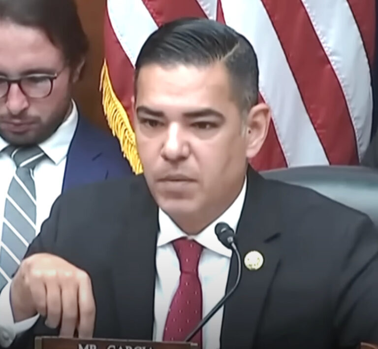  AppleとGoogle、プライバシーに関する議会公聴会で証言へ